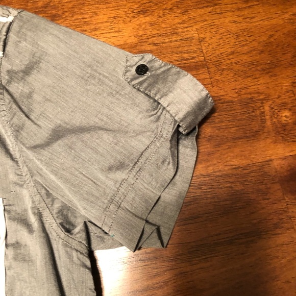 Small short sleeve button shirt - Picture 4 of 5